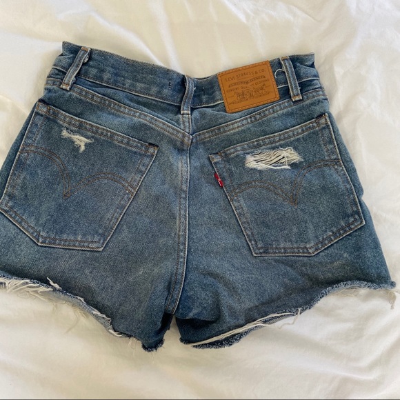 Levi's Pants - Levi’s wedgie short distressed denim